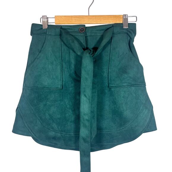 BCBGeneration Faux Suede Dark Green Belted Mini Skirt Size XXS - Picture 2 of 7